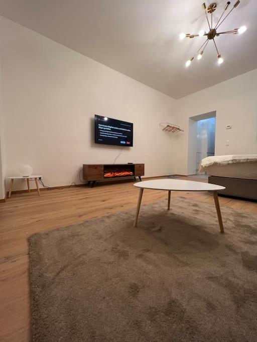 Apartment Near Hauptbahnhof - Kingsize Bed Wien Exterior foto